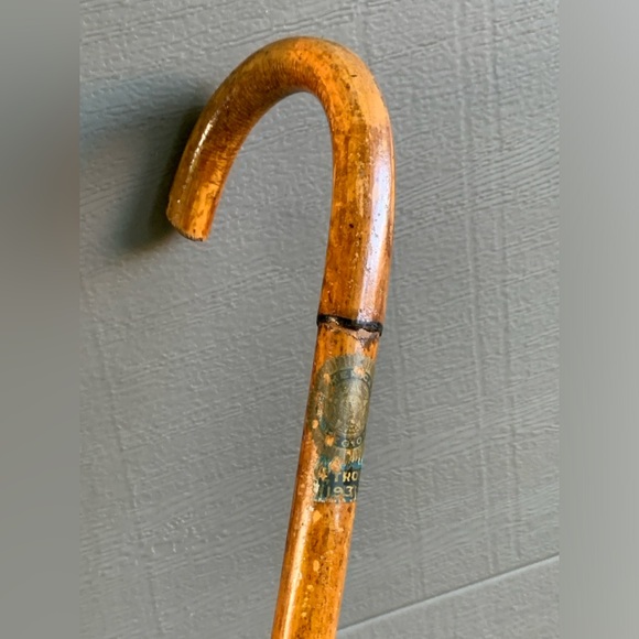 1931 Vintage Wooden Detroit American Legion Decal Badge Functional Souvenir Cane - Picture 9 of 16